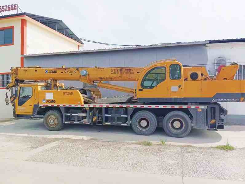 Used Truck Crane 25T Price