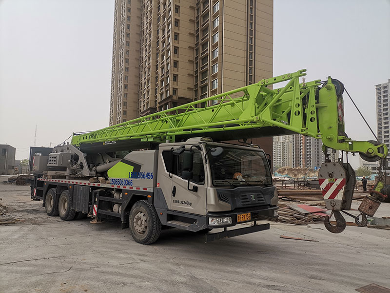 Heavy Duty Crane