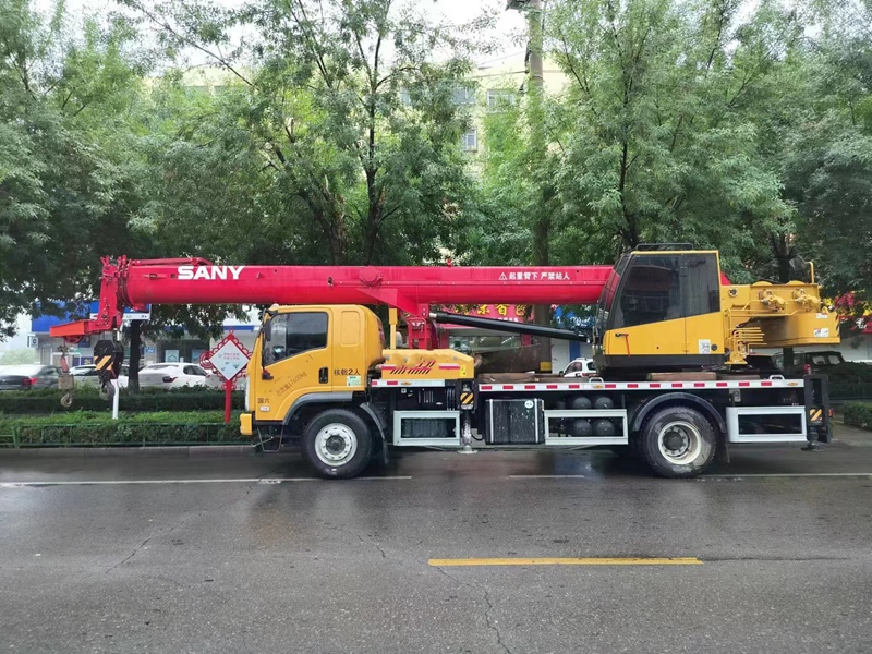 Used truck crane